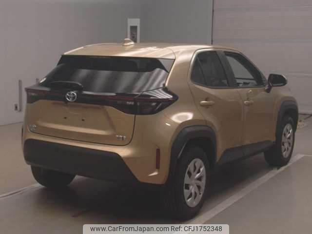 toyota yaris-cross 2022 CFJ1752348 image 2