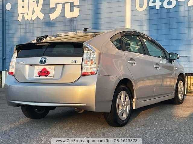 toyota prius 2011 CFJ1613873 image 2