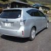 toyota prius-α 2011 2.40402E+11 image 3