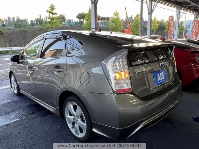 toyota prius 2011 CFJ1584747 image 2