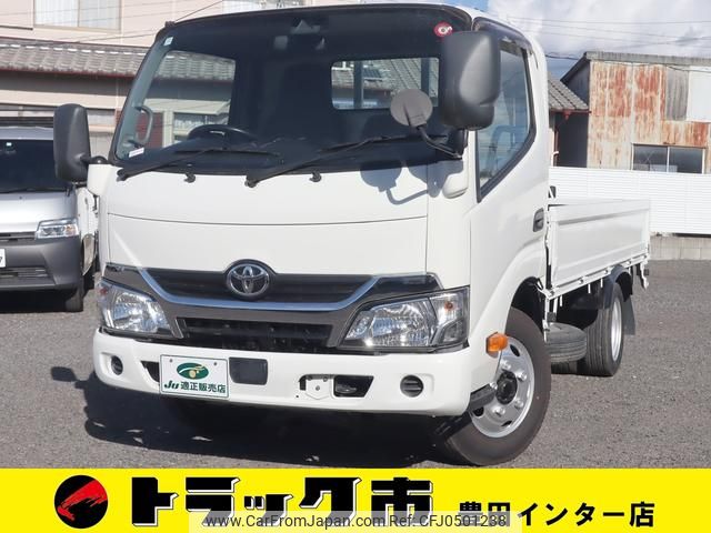 toyota dyna-truck 2017 GOO_NET_EXCHANGE_0207851A30241114W004 image 1