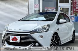 toyota aqua 2013 CFJ1515781