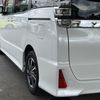 toyota voxy 2017 CARSENSOR_JP_AU6367975877 image 64
