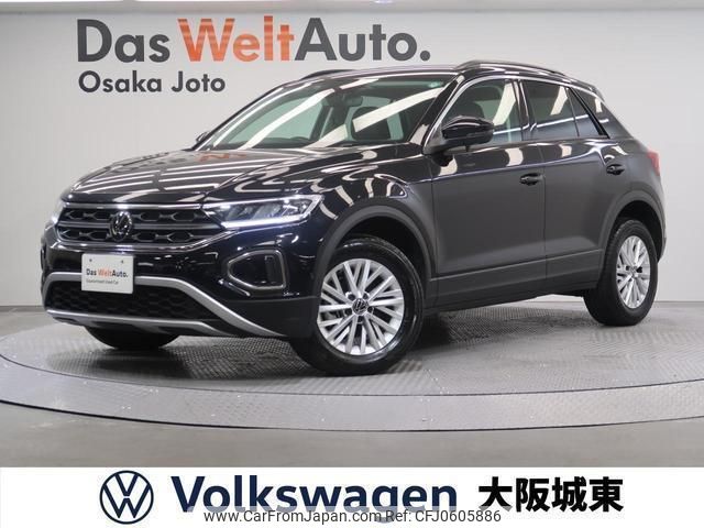 volkswagen t-roc 2023 quick_quick_A1DPC_WVGZZZA1ZPV569980 image 1