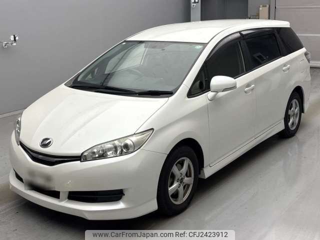 2013 Toyota Wish DBA-ZGE20G - Car Price $8,299