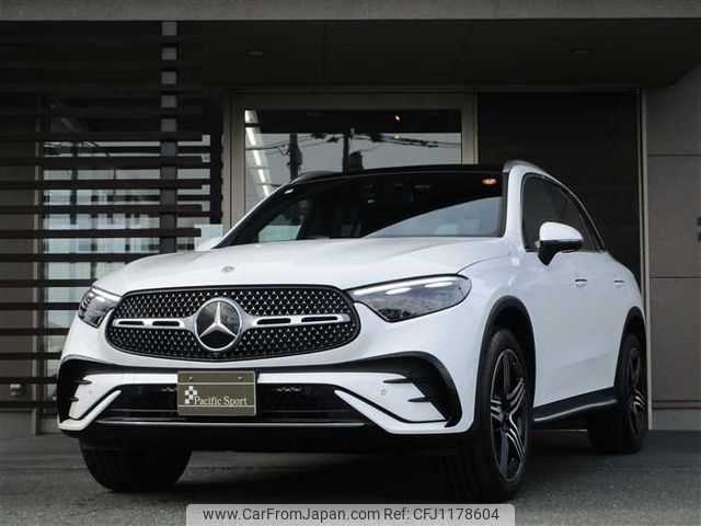 mercedes-benz glc-class 2025 250522141821 image 1