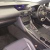 lexus is 2019 CFJ1769506 image 5