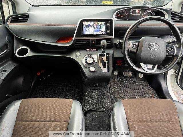 toyota sienta 2020 504928-926417 image 1