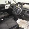 toyota voxy 2010 TE1796 image 2