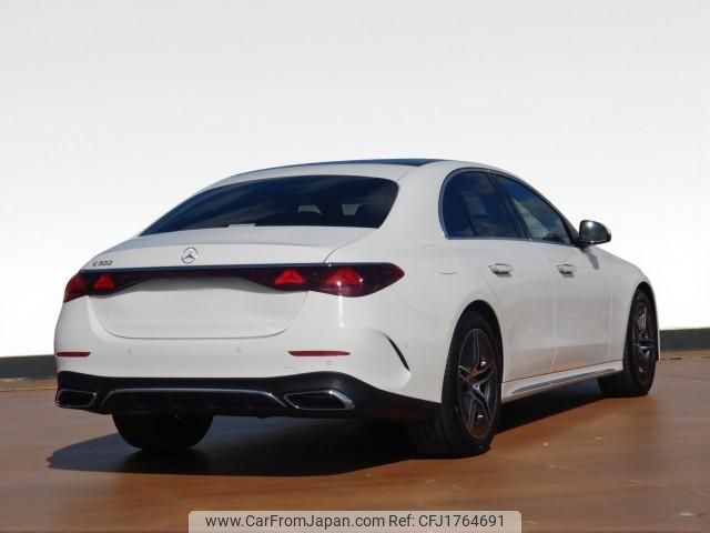 mercedes-benz e-class 2024 CFJ1764691 image 2