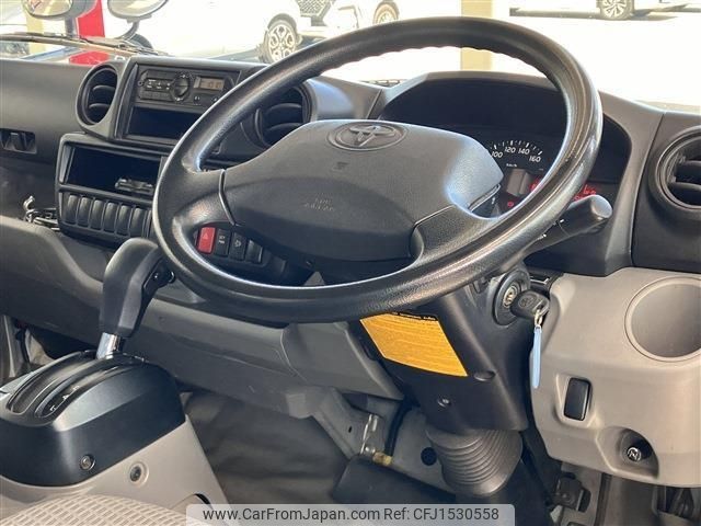 toyota dyna-truck 2018 CFJ1530558 image 2