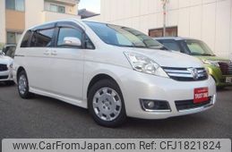 toyota isis 2012 CFJ1821824