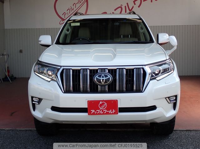 toyota land-cruiser-prado 2020 24940610 image 2