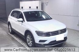 volkswagen tiguan 2020 -VOLKSWAGEN 【湘南 377ﾌ5】--VW Tiguan 5NDFGF-KW358935---VOLKSWAGEN 【湘南 377ﾌ5】--VW Tiguan 5NDFGF-KW358935-