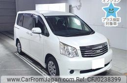 toyota noah 2013 -TOYOTA 【京都 503ﾂ2266】--Noah ZRR70G-0555226---TOYOTA 【京都 503ﾂ2266】--Noah ZRR70G-0555226-