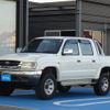 toyota hilux-sports-pick-up 2003 GOO_JP_700060001230241014009 image 1