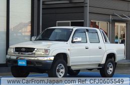 toyota hilux-sports-pick-up 2003 GOO_JP_700060001230241014009