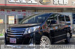 toyota noah 2015 CFJ0621777