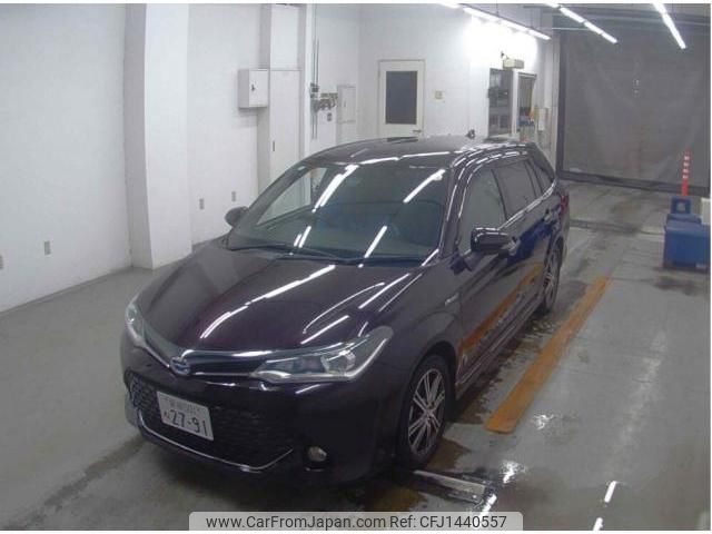 toyota corolla-fielder 2016 quick_quick_DAA-NKE165G_NKE165-8014692 image 1