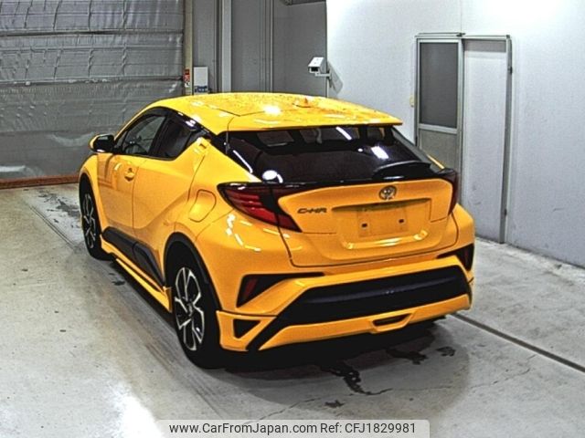 toyota c-hr 2020 CFJ1829981 image 2