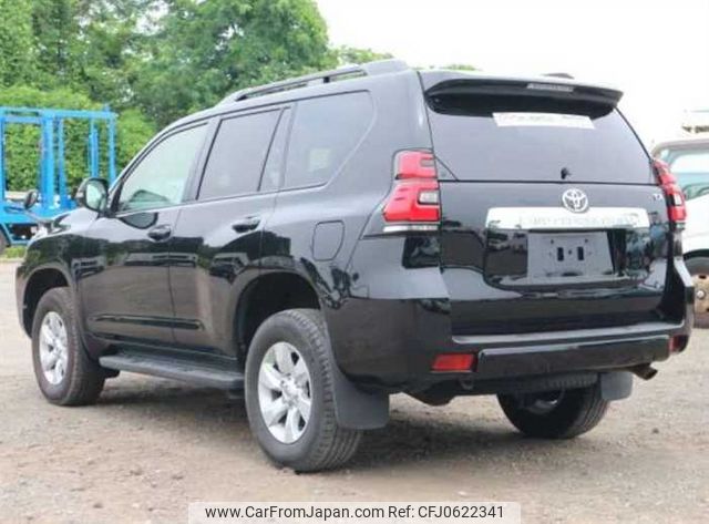 toyota land-cruiser-prado 2017 0627cj253 image 2