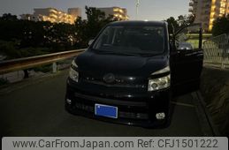 toyota voxy 2009 CFJ1501222