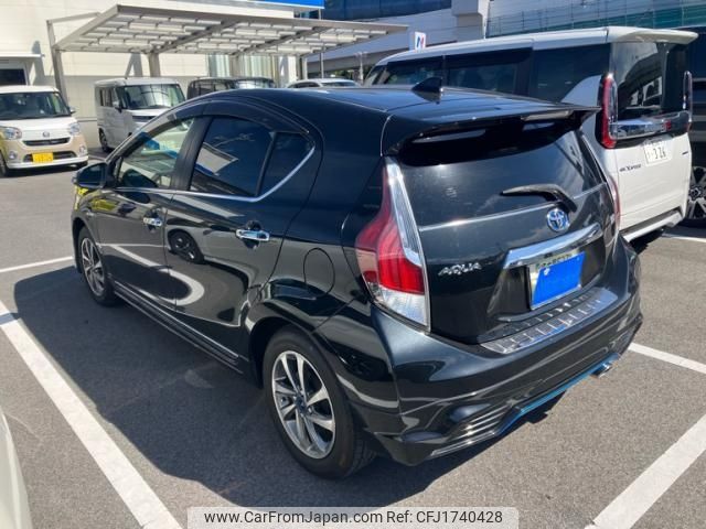 toyota aqua 2017 CFJ1740428 image 2