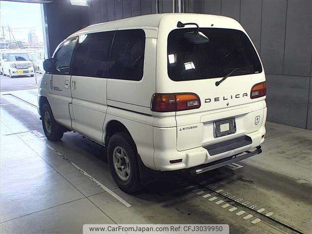 Mitsubishi delica 2000