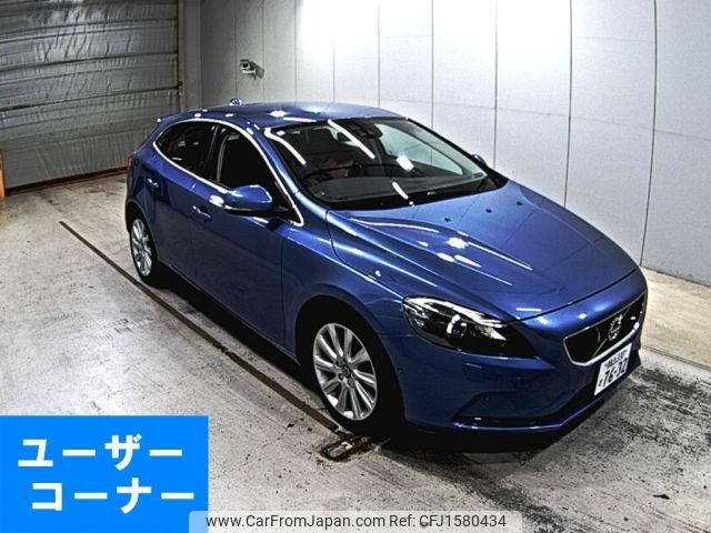 volvo v40 2016 CFJ1580434 image 1