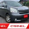 toyota noah 2008 M00069 image 1