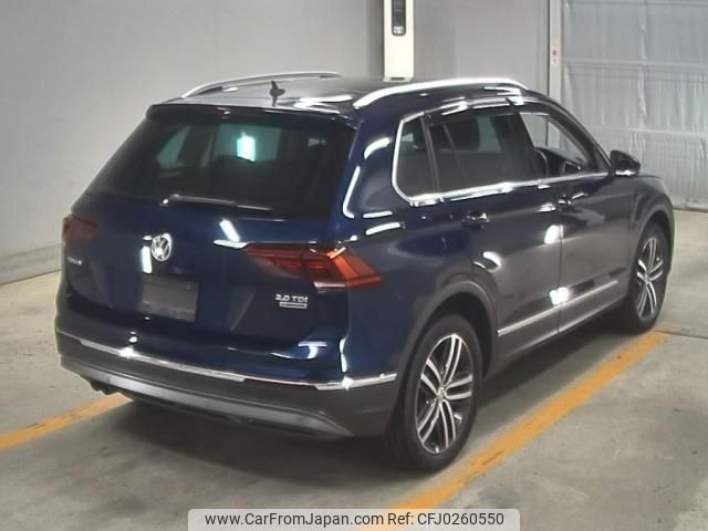 volkswagen tiguan 2019 -VOLKSWAGEN--VW Tiguan WVGZZZ5NZKW921055---VOLKSWAGEN--VW Tiguan WVGZZZ5NZKW921055- image 2