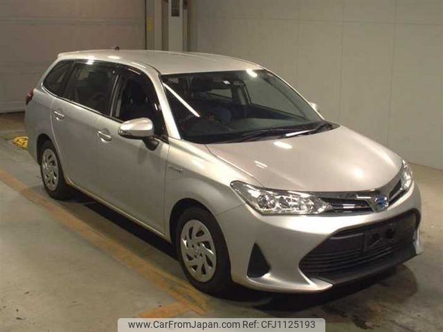 toyota corolla-fielder 2018 23661 image 1