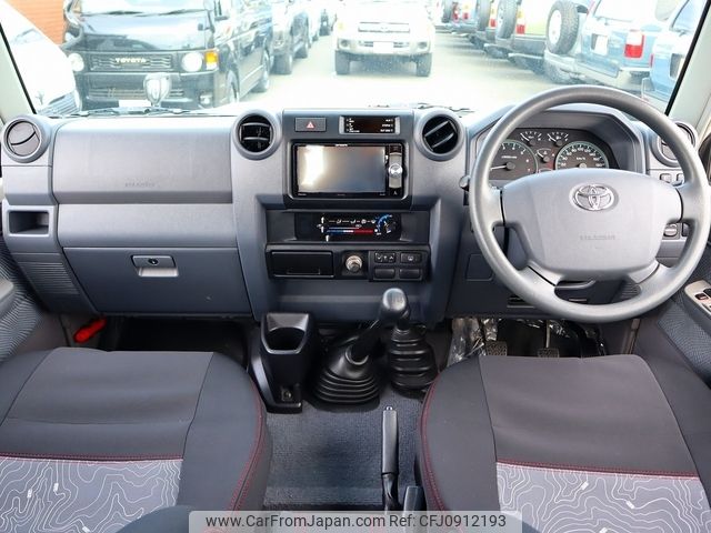 toyota land-cruiser 2015 -TOYOTA--Land Cruiser GRJ76K--GRJ76-1001897---TOYOTA--Land Cruiser GRJ76K--GRJ76-1001897- image 2