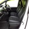 toyota noah 2021 quick_quick_6AA-ZWR80W_ZWR80-0480442 image 7