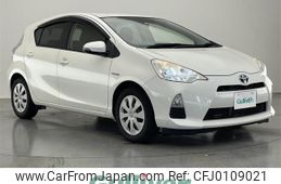 toyota aqua 2013 -TOYOTA--AQUA DAA-NHP10--NHP10-2225896---TOYOTA--AQUA DAA-NHP10--NHP10-2225896-