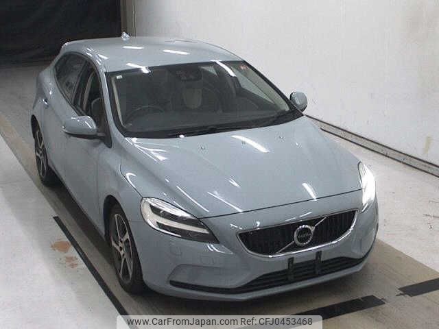 volvo v40 2018 -VOLVO--Volvo V40 MB4154T-0K2549188---VOLVO--Volvo V40 MB4154T-0K2549188- image 1