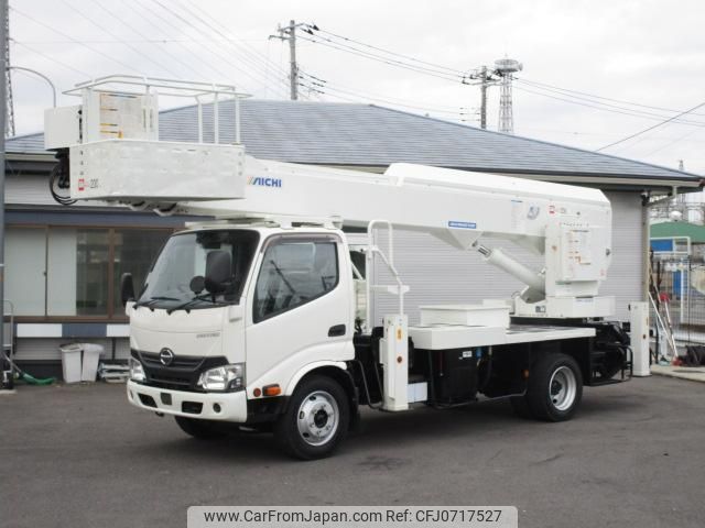 hino dutro 2018 GOO_NET_EXCHANGE_0403732A30250203W001 image 1