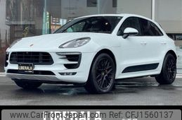 porsche macan 2017 CFJ1560137