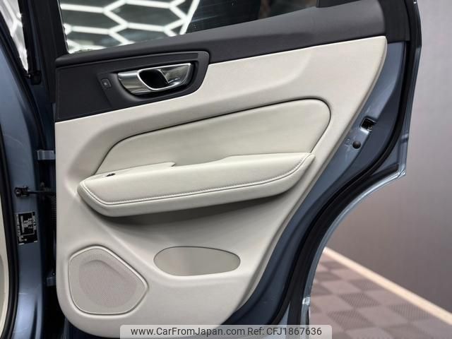 volvo xc60 2018 CFJ1867636 image 2