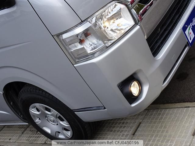 toyota hiace-van 2018 GOO_JP_700120021230241115001 image 2