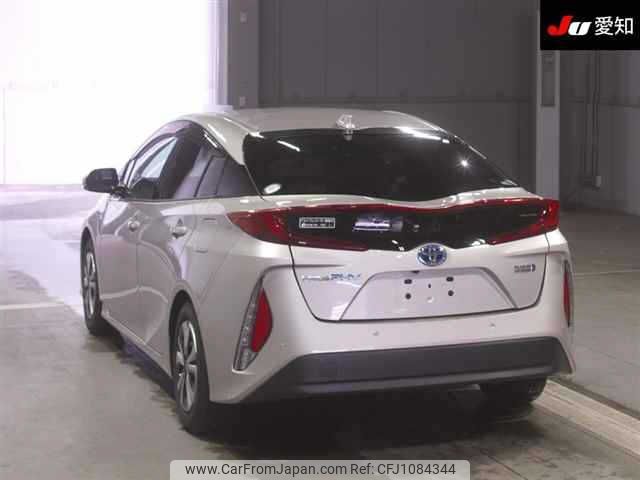 toyota prius-phv 2017 -TOYOTA--Prius PHV ZVW52-3038042---TOYOTA--Prius PHV ZVW52-3038042- image 2
