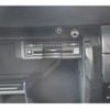 lexus is 2017 CFJ1656381 image 5