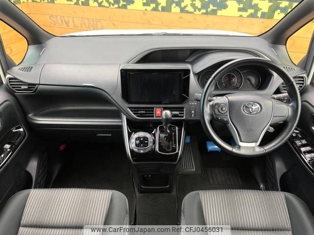 toyota voxy 2018 -TOYOTA--Voxy DBA-ZRR80W--ZRR80-0443797---TOYOTA--Voxy DBA-ZRR80W--ZRR80-0443797- image 2