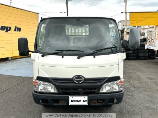 hino dutro 2014 GOO_NET_EXCHANGE_0500411A30240824W002 image 2