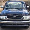 toyota hilux-sports-pick-up 2003 GOO_NET_EXCHANGE_0508356A30210711W002 image 3