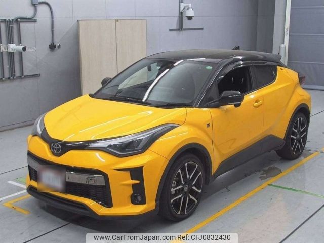 toyota c-hr 2020 -TOYOTA--C-HR NGX10-2015702---TOYOTA--C-HR NGX10-2015702- image 1