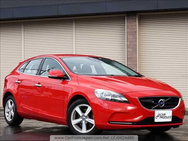 volvo v40 2014 -VOLVO--Volvo V40 MB4164T--E2131180---VOLVO--Volvo V40 MB4164T--E2131180- image 1