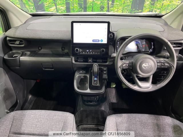 toyota sienta 2023 CFJ1856809 image 2