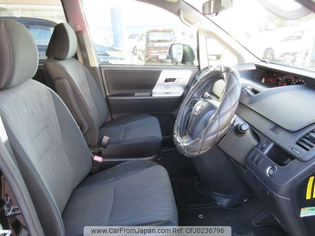 toyota voxy 2011 -TOYOTA--Voxy DBA-ZRR75W--ZRR75-0088302---TOYOTA--Voxy DBA-ZRR75W--ZRR75-0088302- image 2