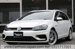volkswagen golf-variant 2017 CFJ1717001